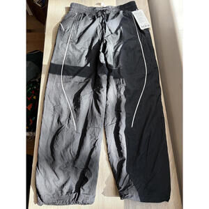 NWT Lululemon License to Train MR Lightweight Jogger size 8 in Black